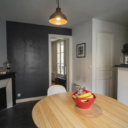 Charming Near Pere Lachaise * Paris